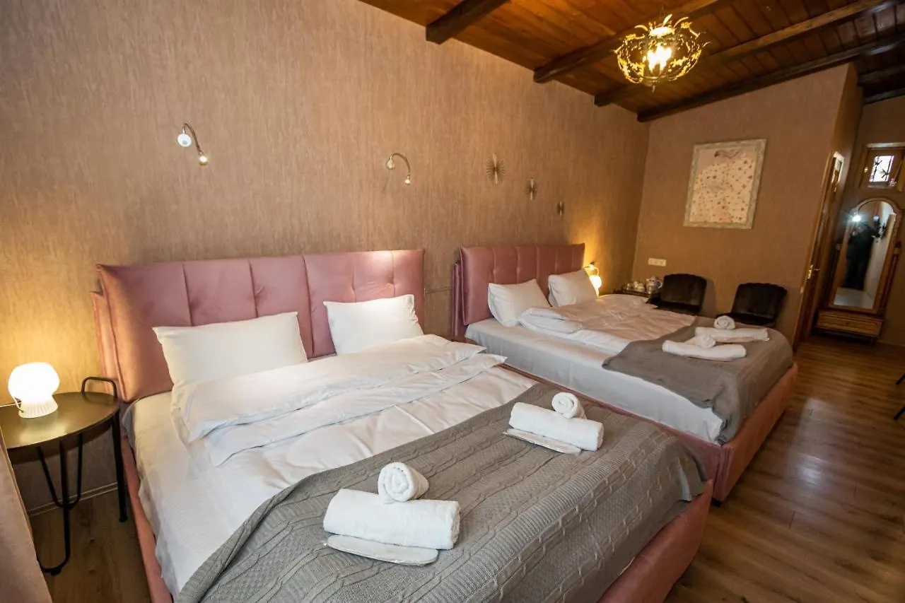 Hotel Old Tbilisi 5 Rooms 0*,